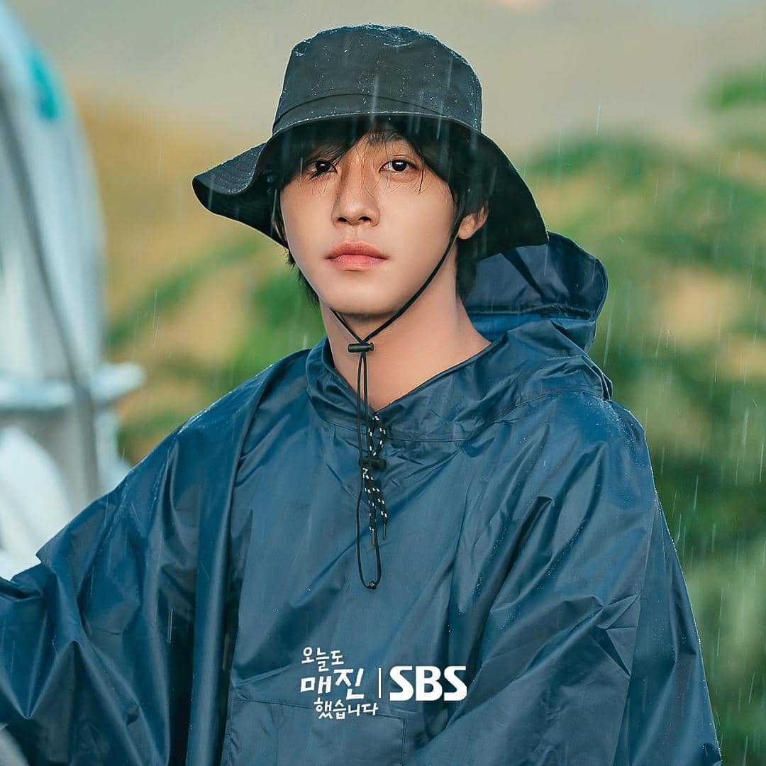 Still cut drama Sold Out on You