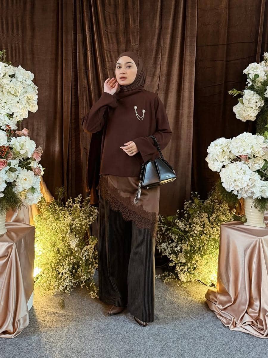 OOTD Nuansa Cokelat ala Alifia Diannisa