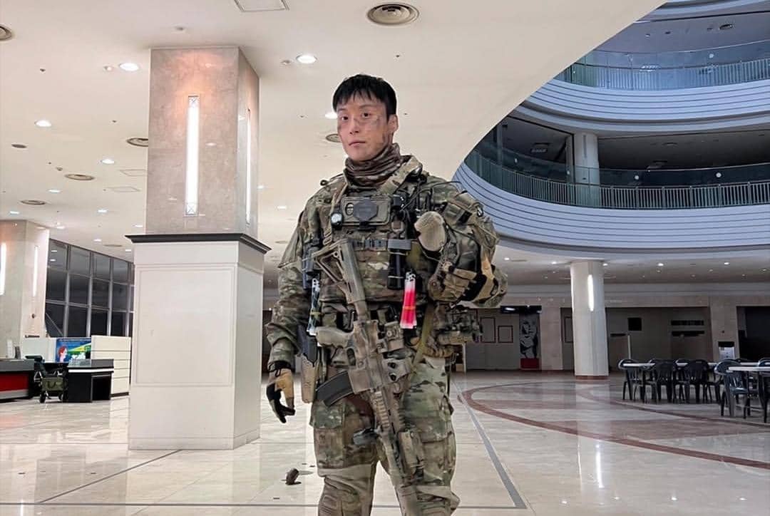 Heo Nam Jun di drama Sweet Home 2