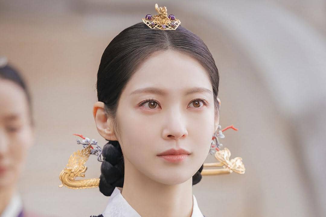 still cut drama Perfect Crown 