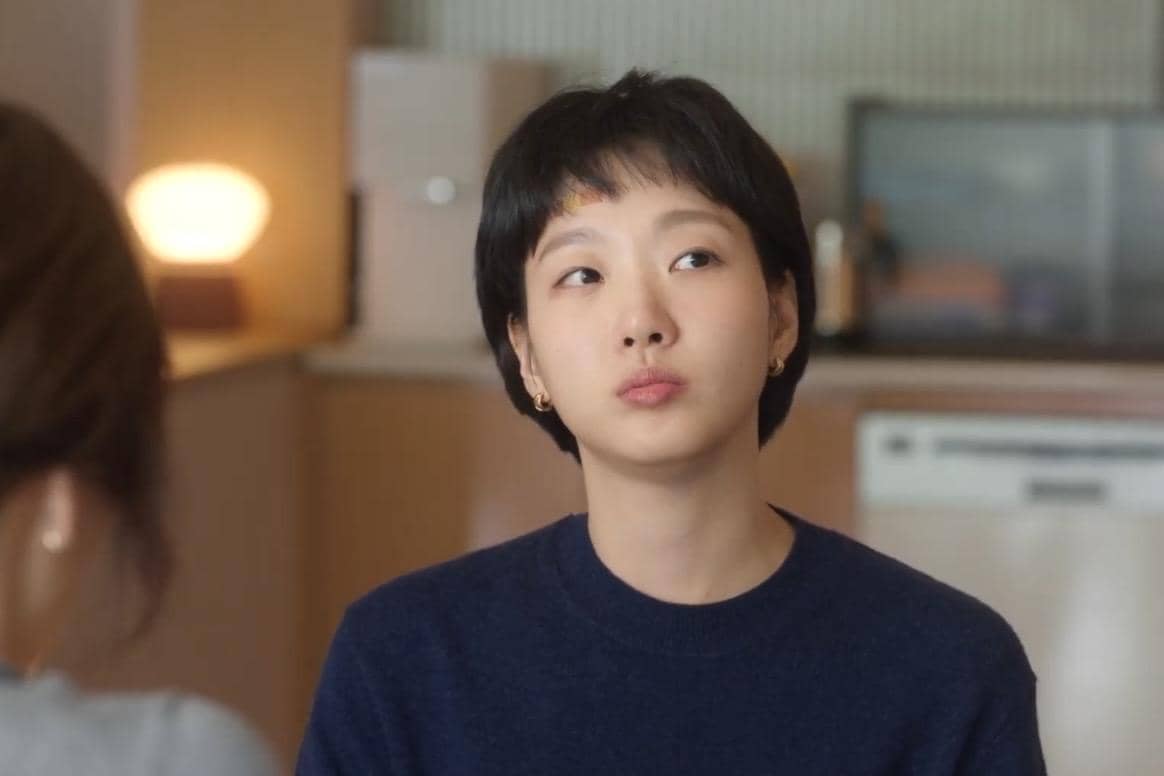 Kim Yu Mi (Kim Go Eun) dalam drakor Yumi's Cells 3 
