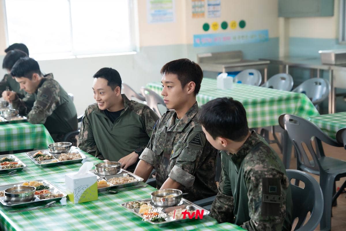 7 First Look The Legend of Kitchen Soldier, Park Ji Hoon Jadi Koki!