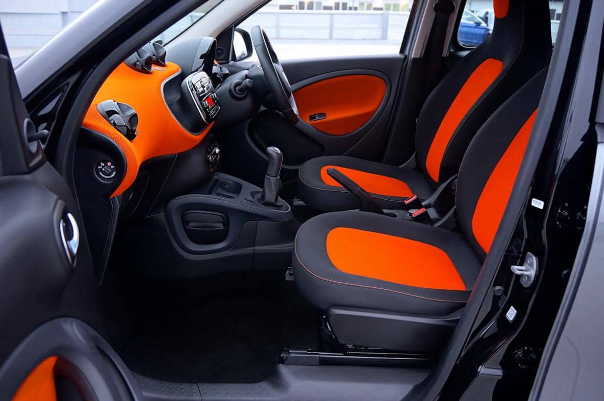 ilustrasi interior mobil