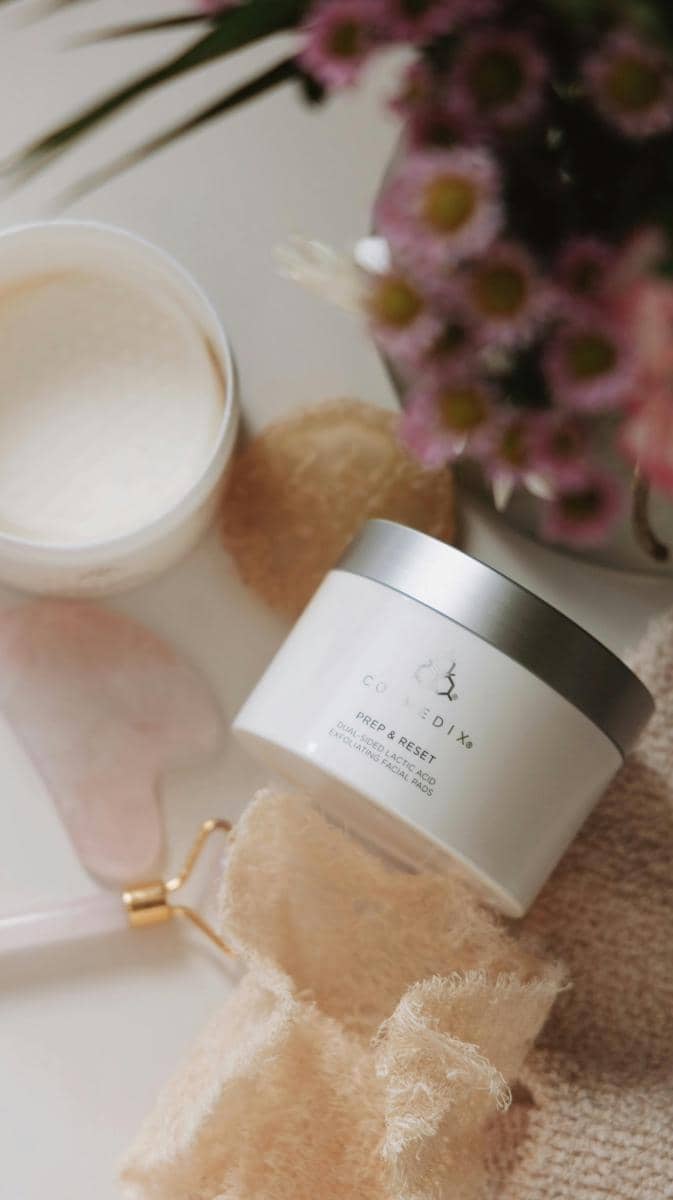 ilustrasi produk peel pads (pexels.com/Roselène de Koning)