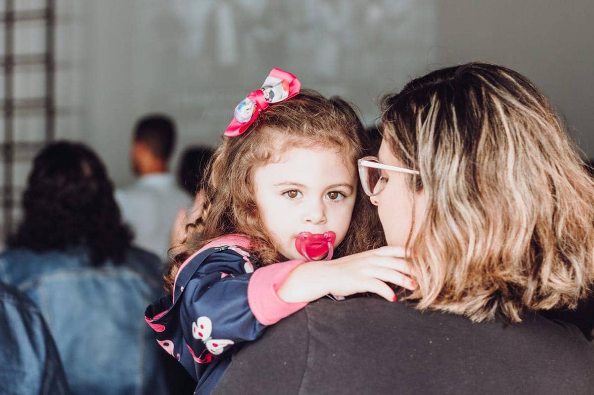 ilustrasi anak perempuan