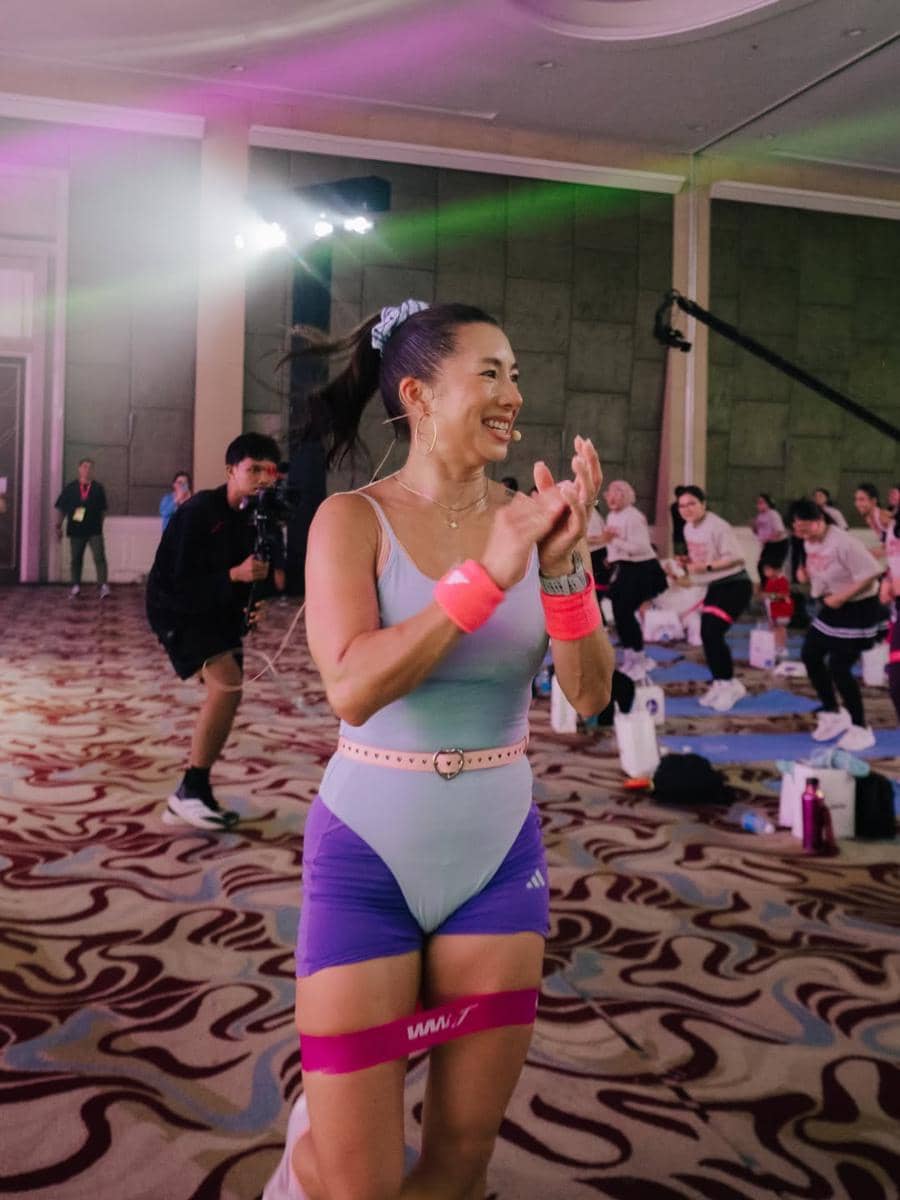 Jennifer Bachdim jadi coach di acara olahraga