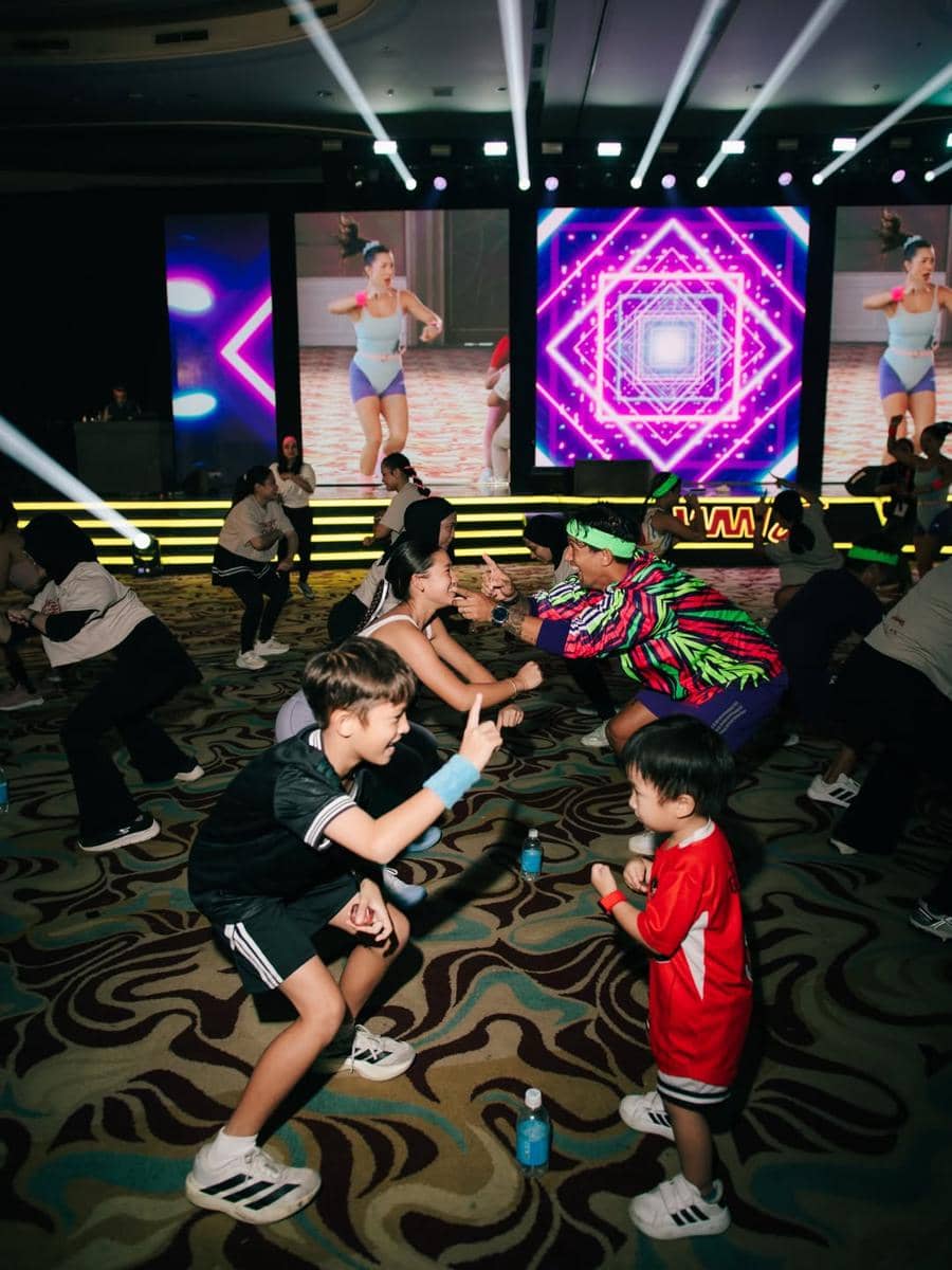 Jennifer Bachdim jadi coach di acara olahraga