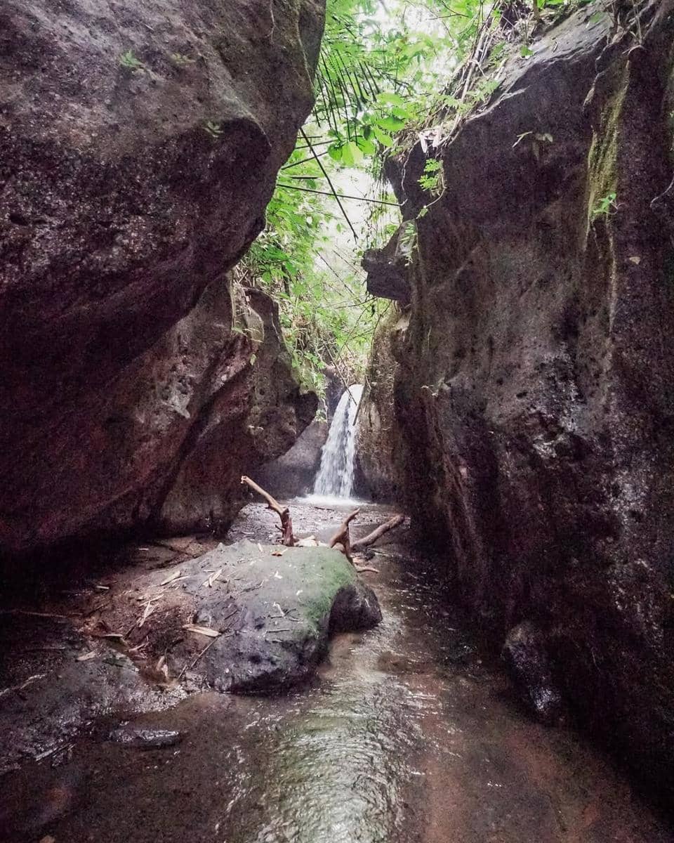 Air Terjun Yeh Pikat yang masih alami (instagram.com/desawisatataro)