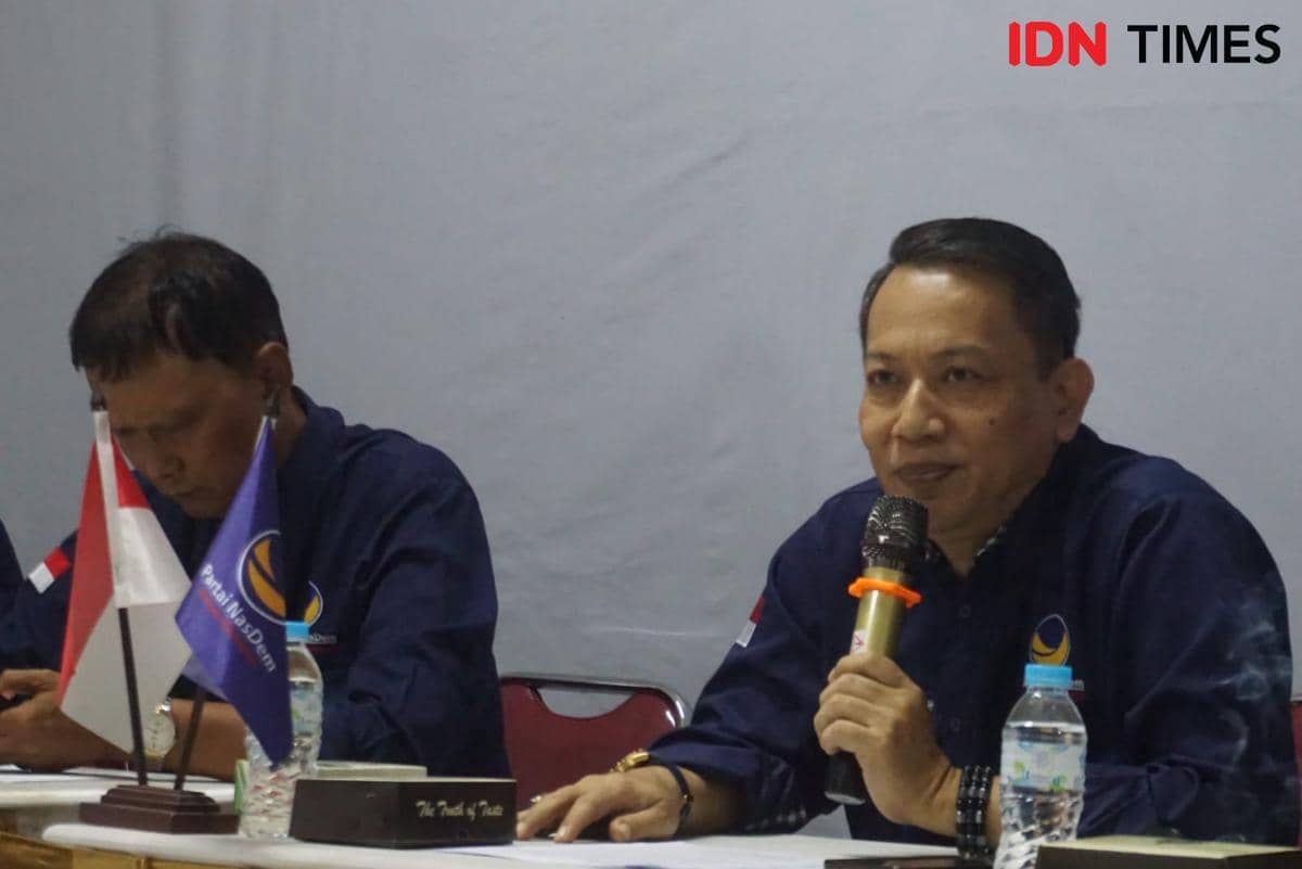 DPW NasDem DIY mendesak permintaan maaf atas pemberitaan Majalah Tempo yang berjudul 'PT NasDem Indonesia Raya Tbk' edisi Senin 13 April 2026. (IDNTimes/Tunggul Damarjati)