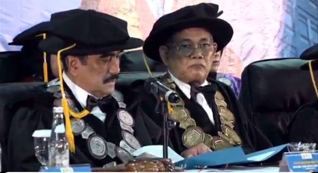 Sekjen PERADI Profesional Yuhelson resmi dikukuhkan jadi guru besar. (Dok. Istimewa).