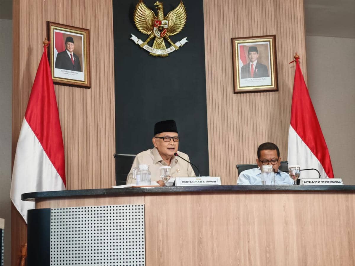 Menteri Haji dan Umrah, Irfan Yusuf (pakai peci).