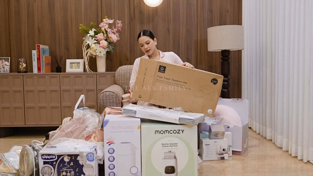 Detail perlengkapan bayi Alyssa Daguise