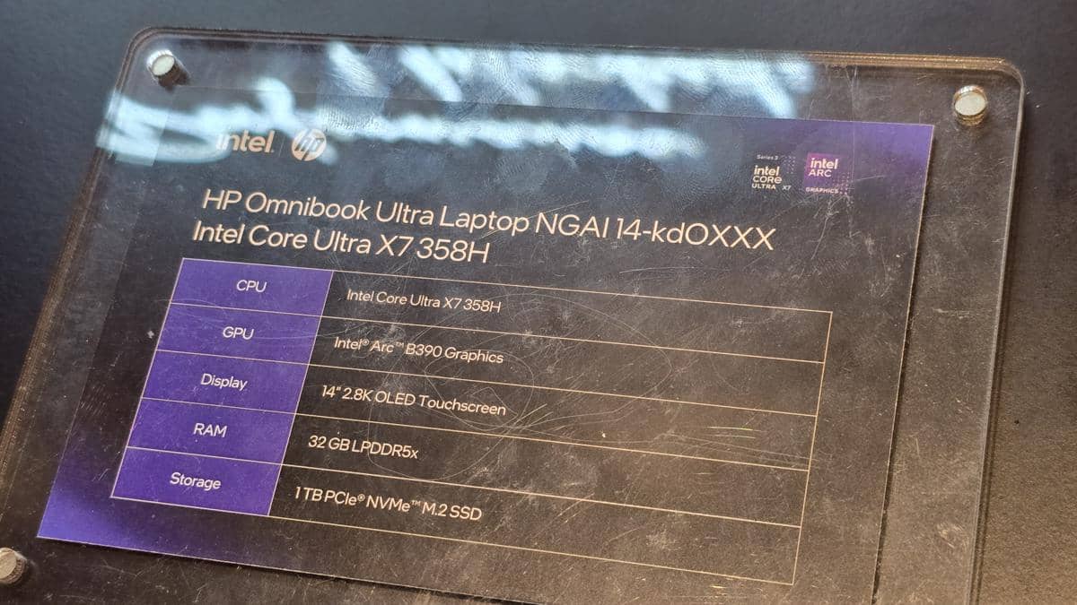 Gambaran spesifikasi HP Omnibook Ultra 14. Fotografer: Fahrul Nurullah.