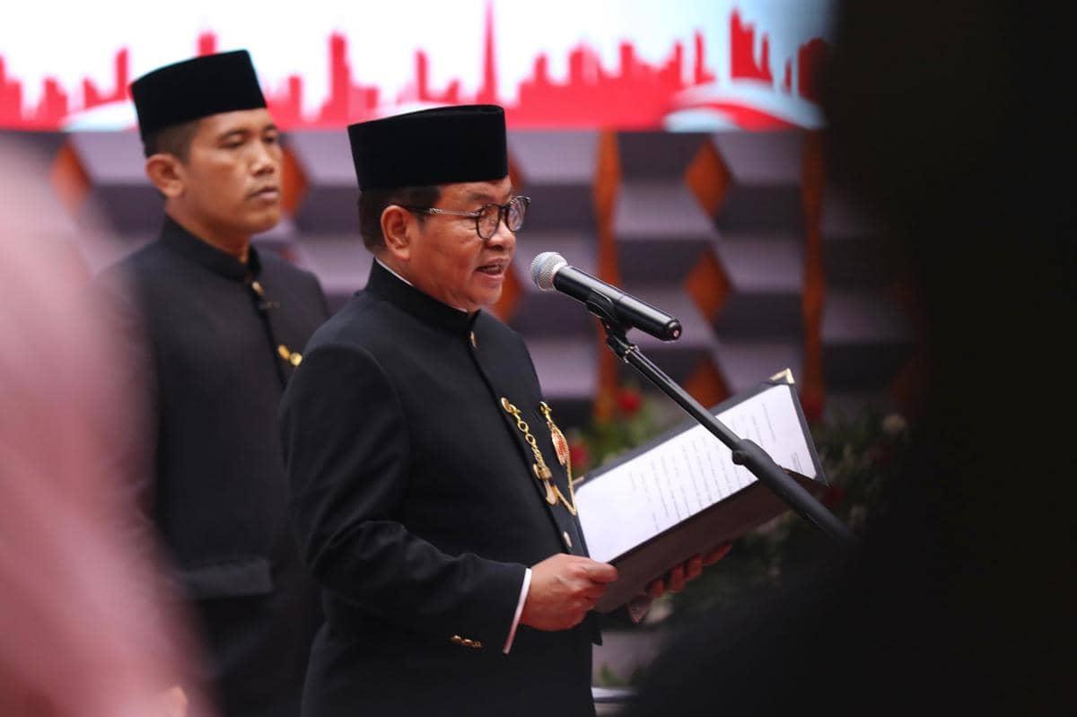 Pramono Lantik 11 Pejabat Termasuk Wali Kota Jaksel Syafrin Liputo 