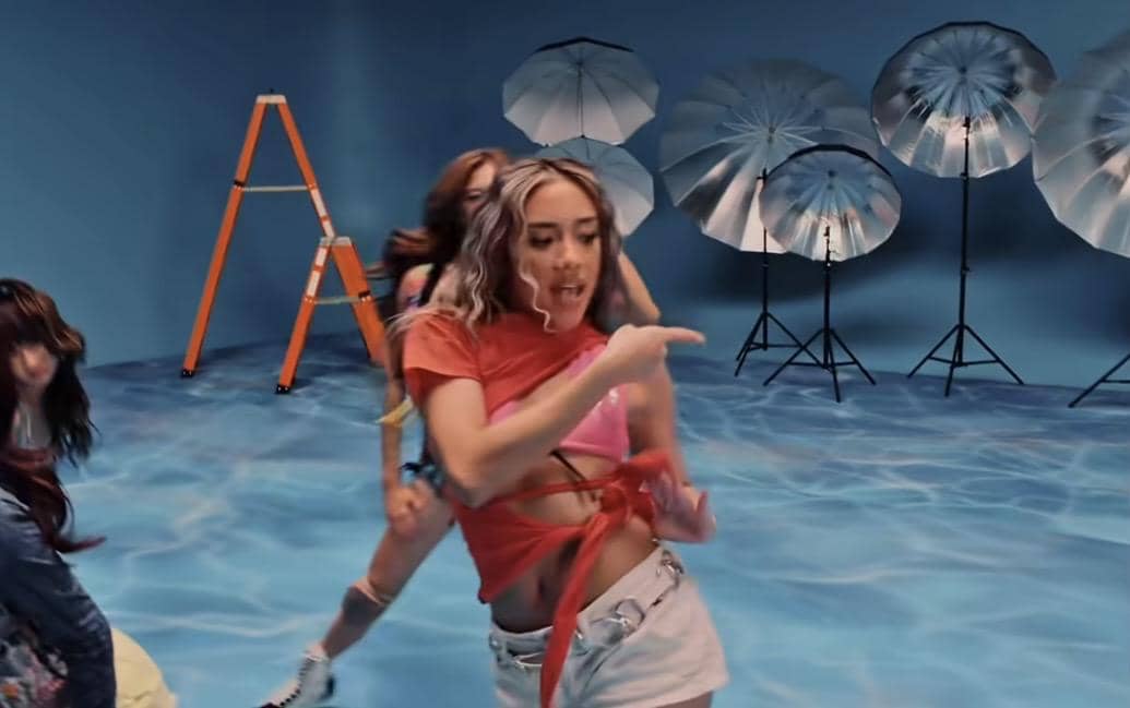 Gaya No Na di Teaser Rollerblade (instagram.com/nonawav)