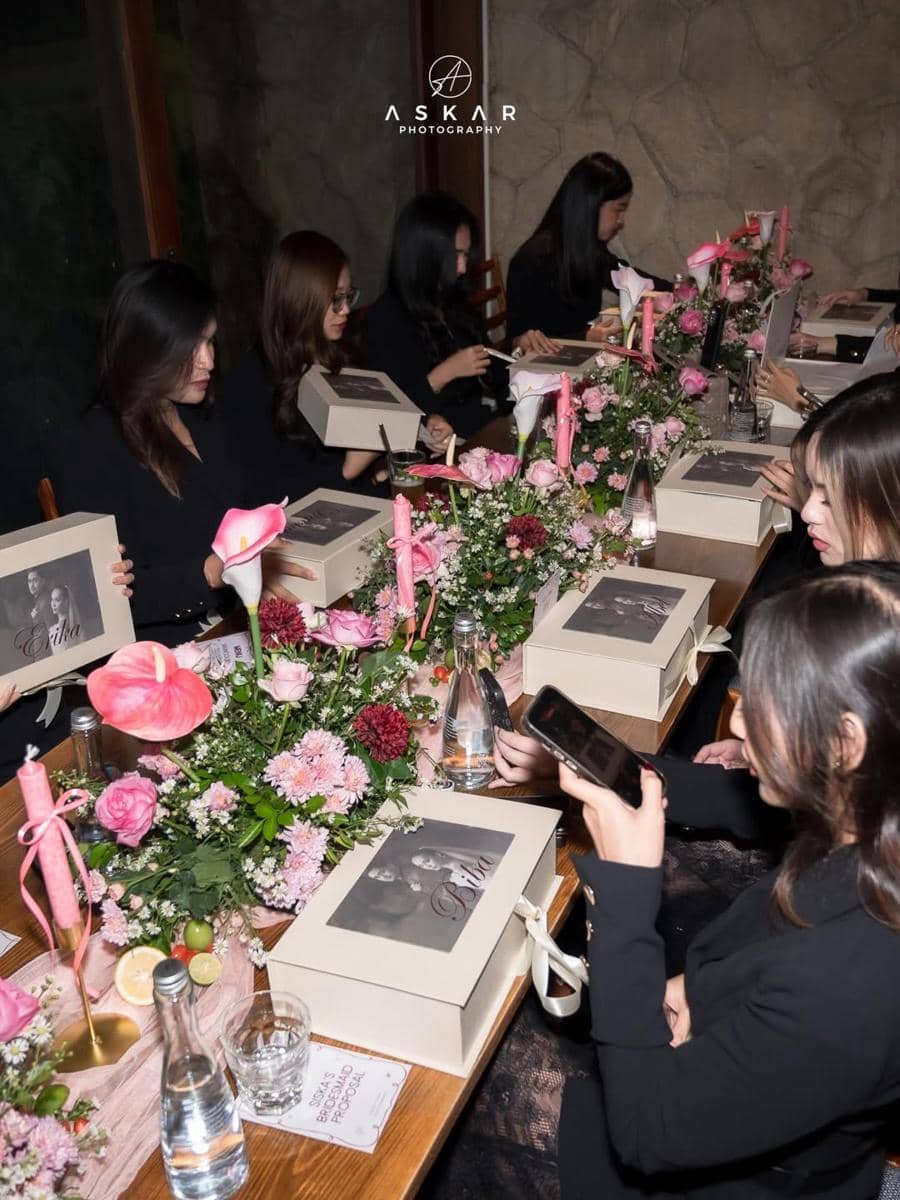 Bridesmaid proposal Minbite