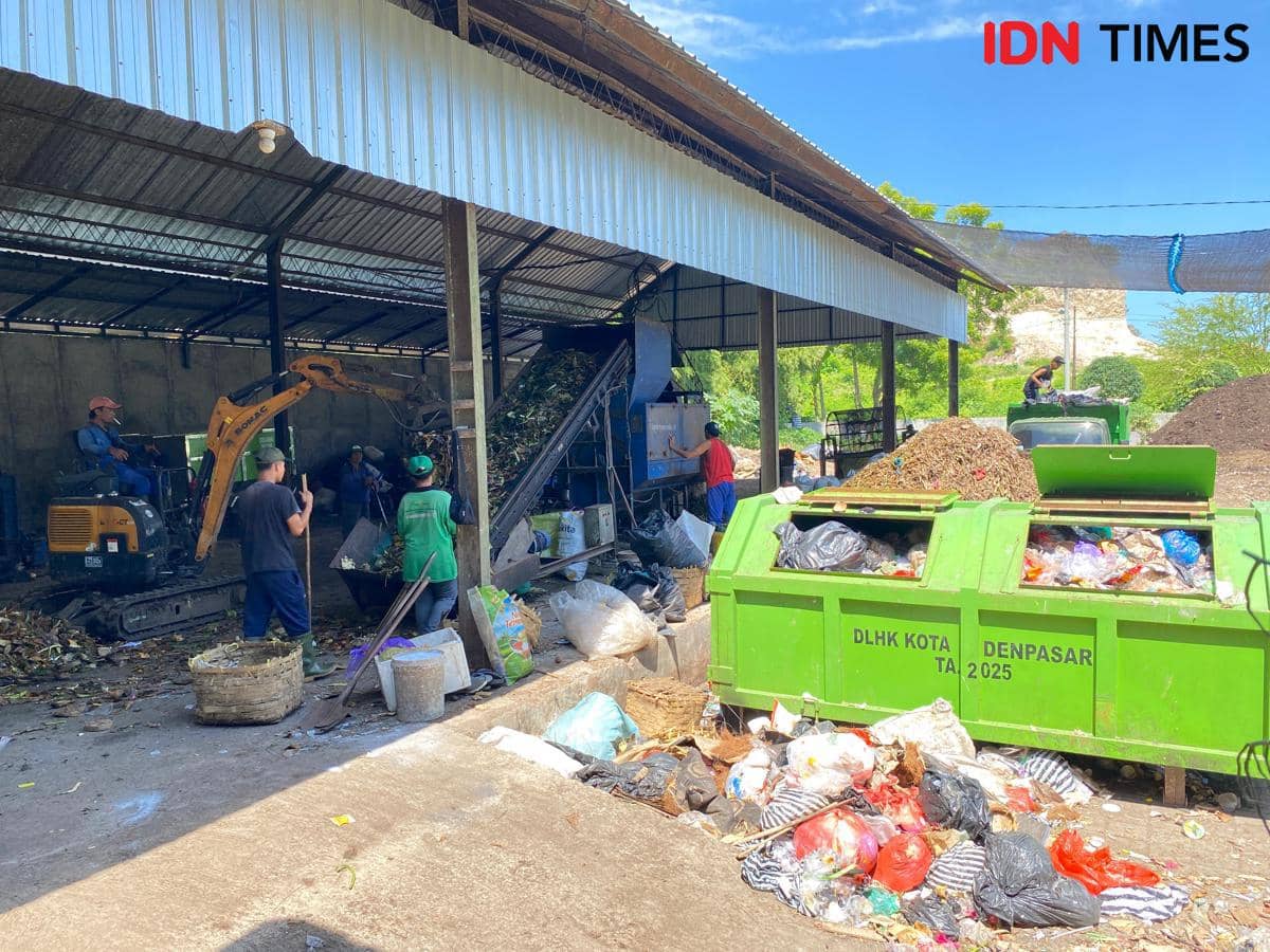 TPS 3R Kesiman Kertalangu Dirundung Sampah Liar, Beban Petugas Nambah