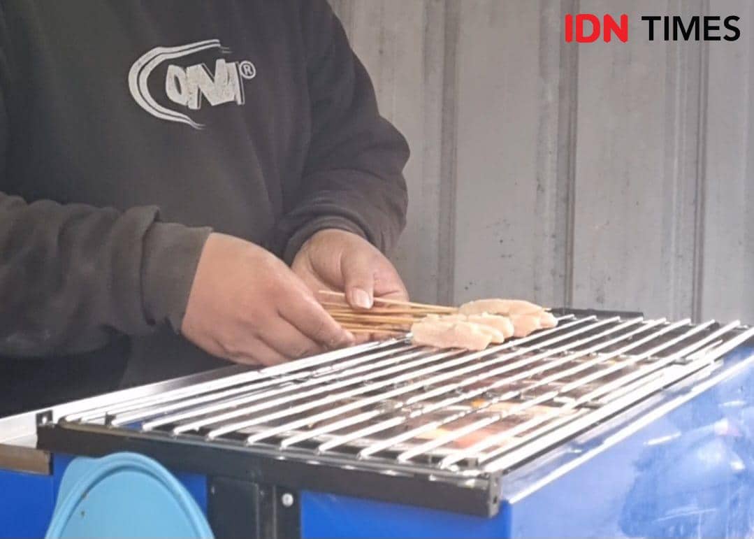 Pedagang UMKM di Palembang bertahan di tengah kondisi kenaikan biaya produksi