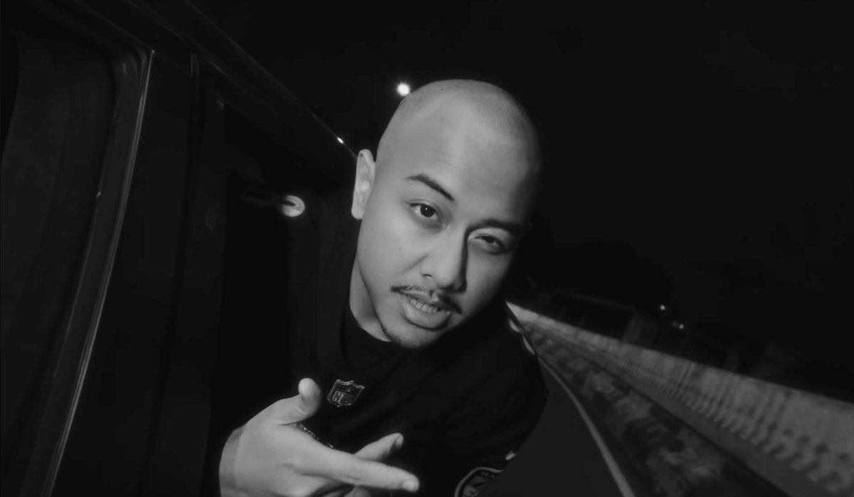 cuplikan MV Keliling - Farrel Hilal