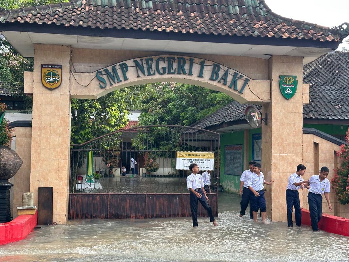 Banjir Rendam Sejumlah SD di Sukoharjo, Pelajaran Terganggu