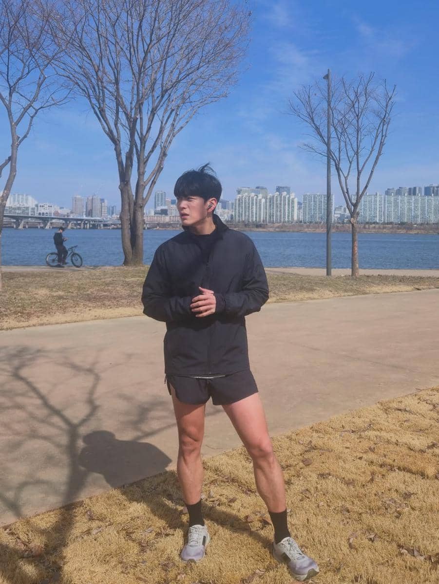 Jang Seung Jo (instagram.com/ ssangear1004)