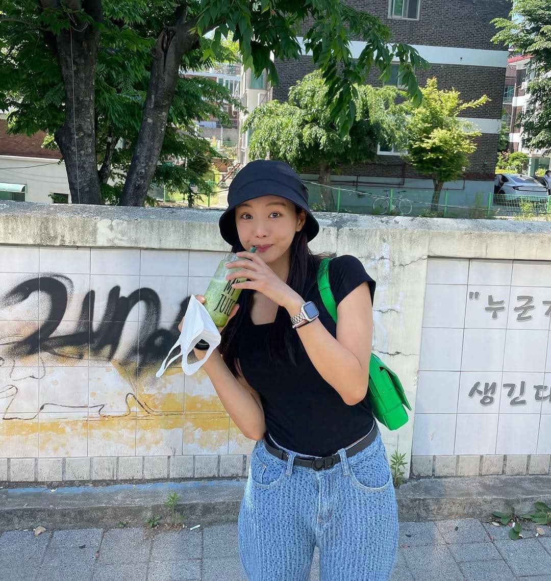 Lee Se Hee (instagram.com/ se.22)