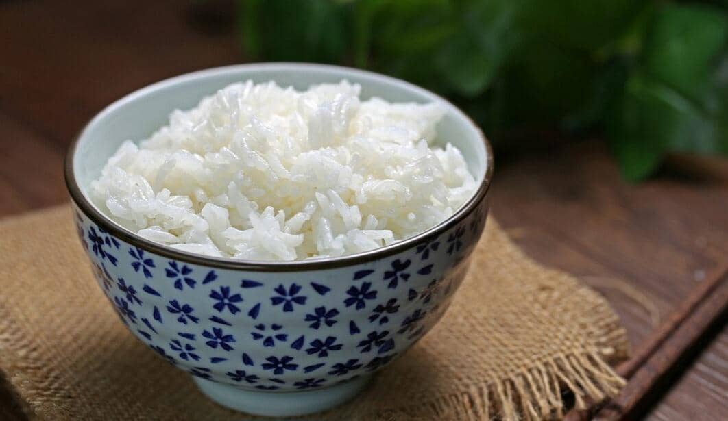 nasi (freepik.com/xb100)