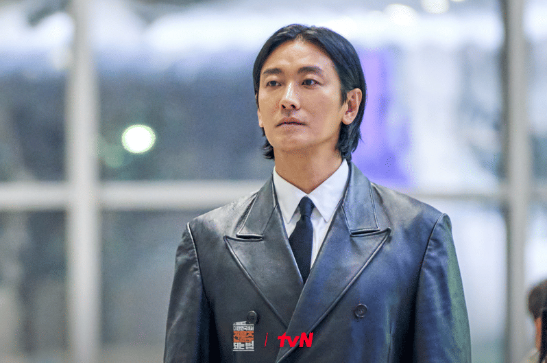 Ju Ji Hoon di drama Mad Concrete Dreams