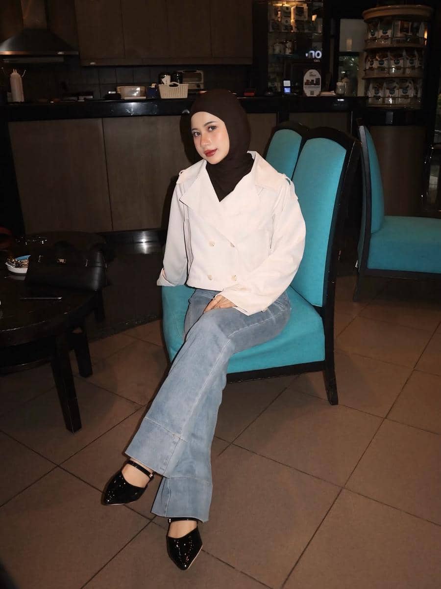 OOTD ke Kafe ala Rossidatul Umami