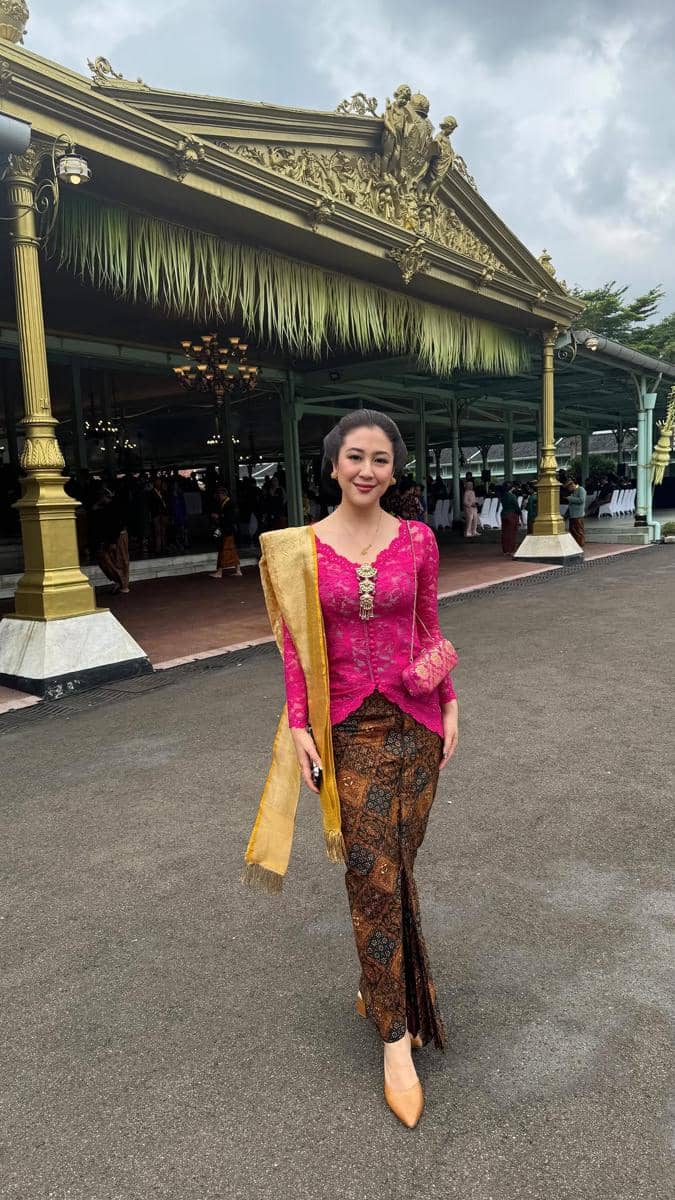 kebaya Sherina Munaf 