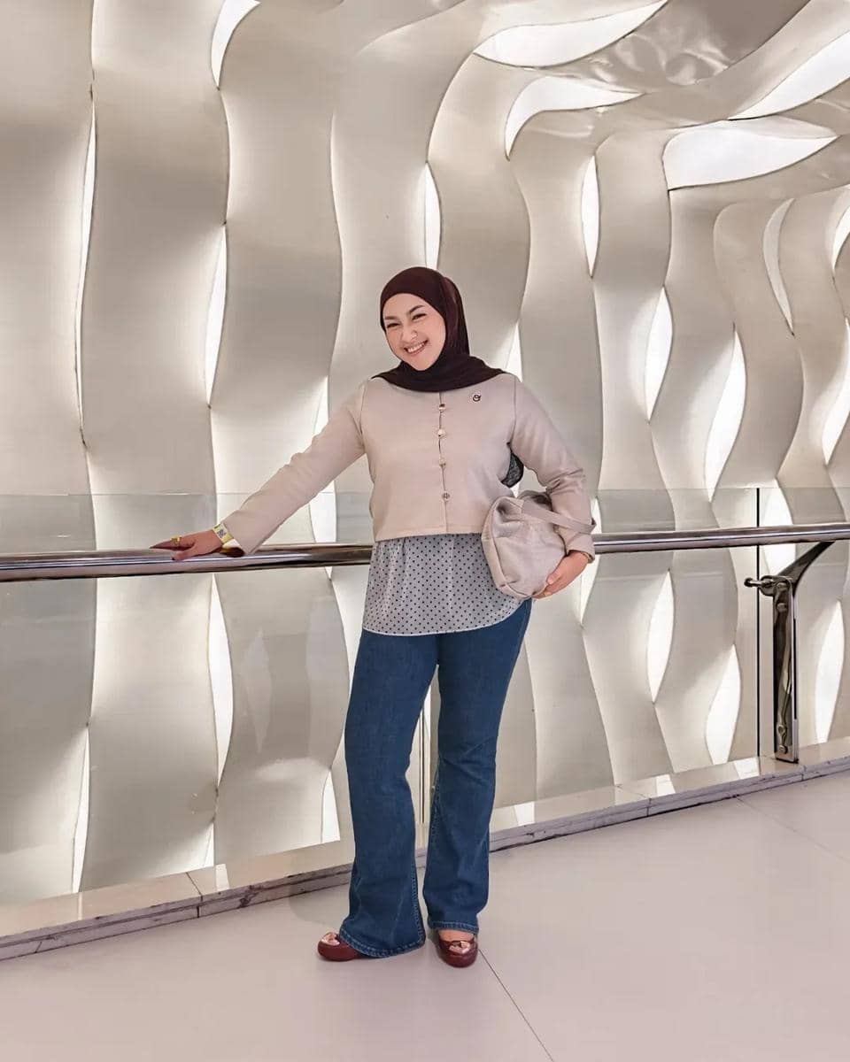 OOTD Tubuh Petite ala Putri Kenasti