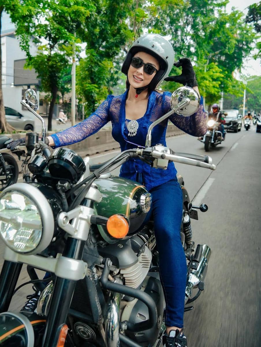 outfit untuk touring motor