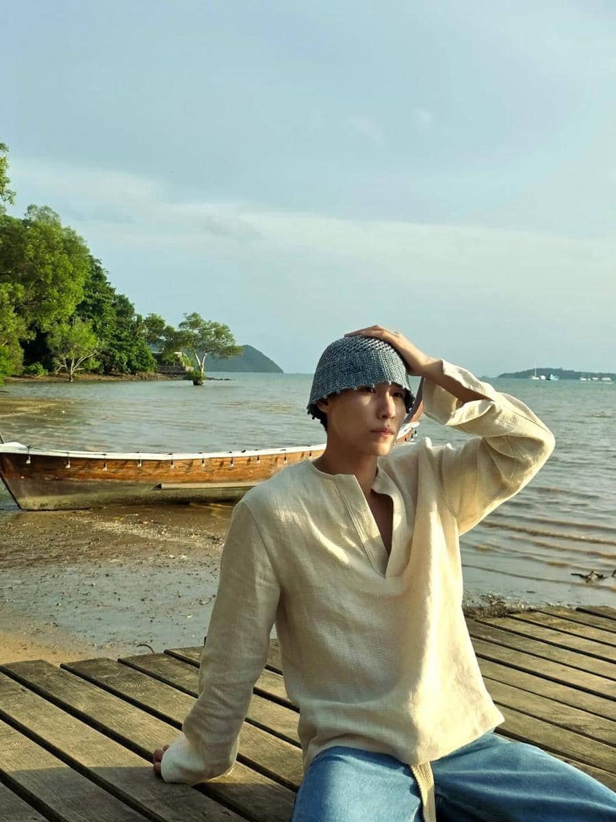 Gaya Musim Panas ala Junior Panachai