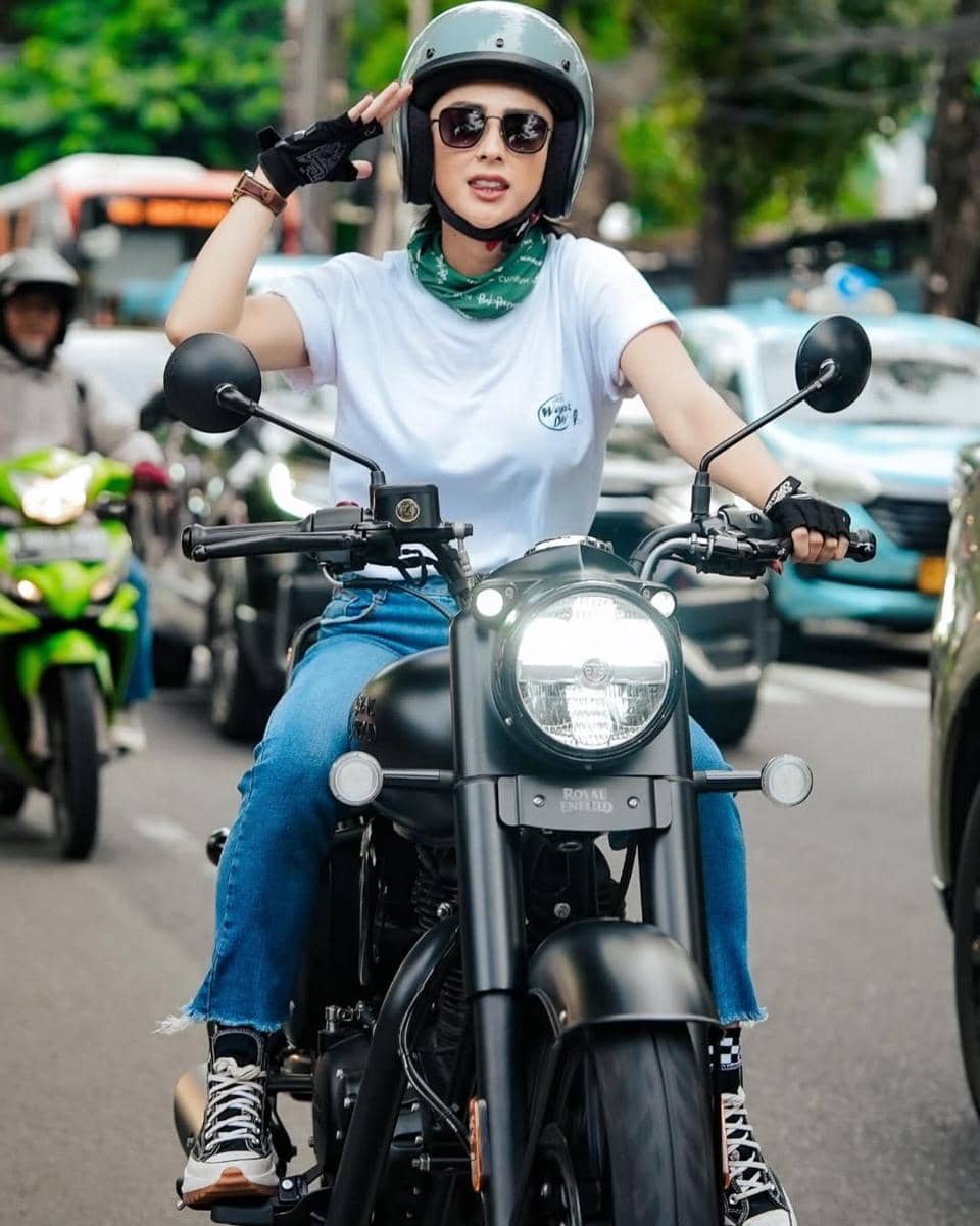 outfit untuk touring motor