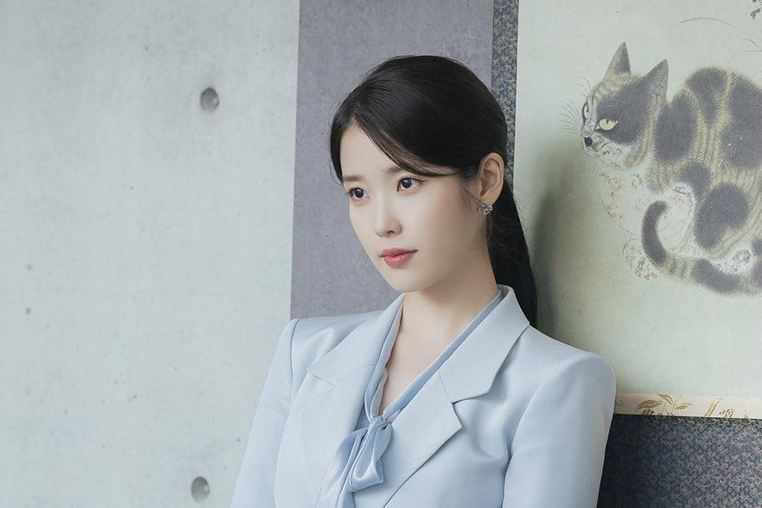 Seong Hui Ju (IU) dalam drakor Perfect Crown 