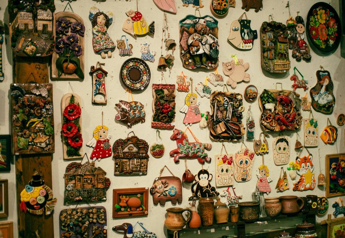 Ilustrasi dekorasi berlebihan