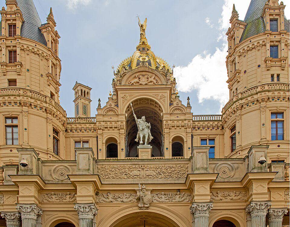 Kastil Schwerin di Jerman