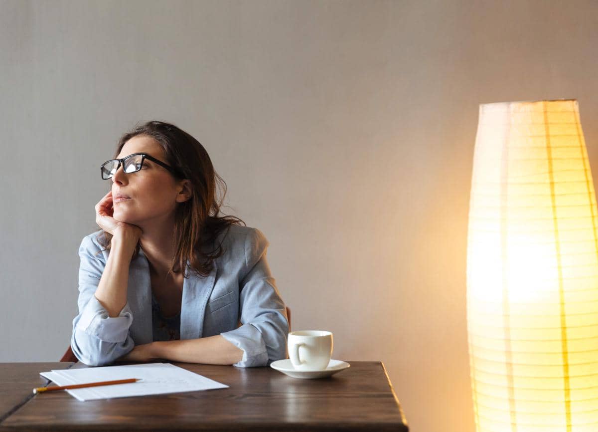 5 Alasan Kamu Merasa Kosong Padahal Hidupmu Baik-baik Aja