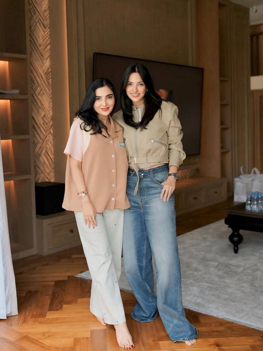 Gaya Geng Cendol di Birthday Party Nia Ramadhani