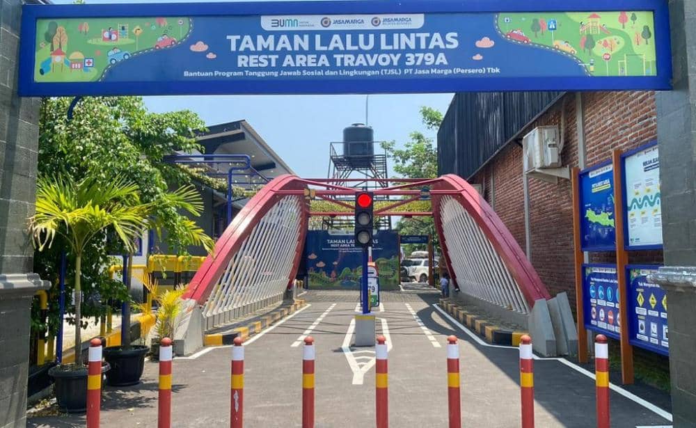 Layanan taman lalu lintas di Travoy Rest 379A. (Dok. Pemkab Batang)