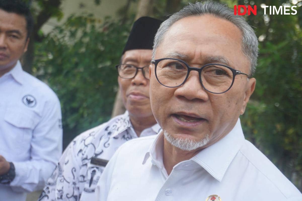 Menteri Koordinator Bidang Pangan Zulkifli Hasan atau Zulhas mengakui kekosongan stok minyak goreng rakyat merek Minyakita.