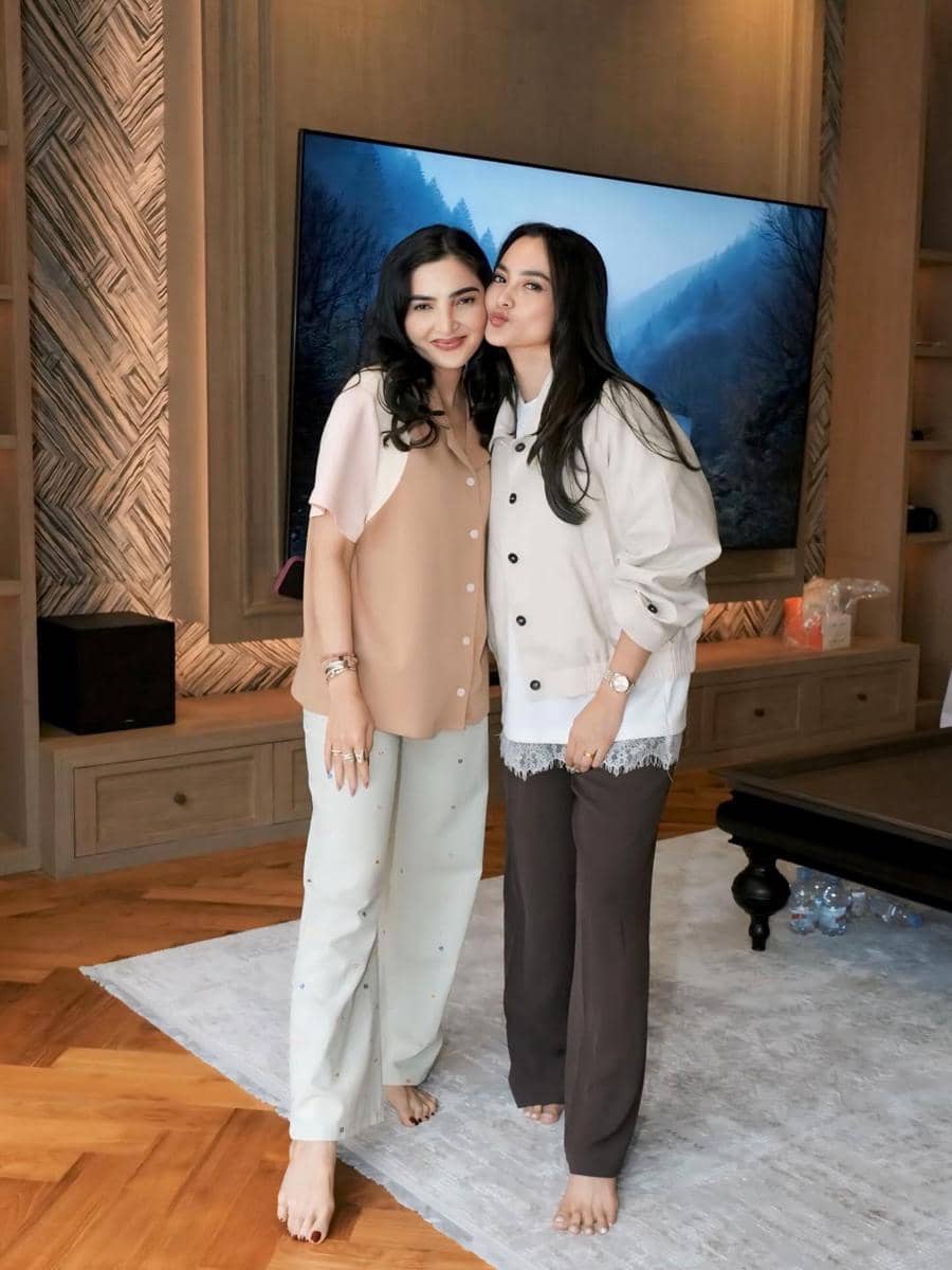 Gaya Geng Cendols di Birthday Party Nia Ramadhani