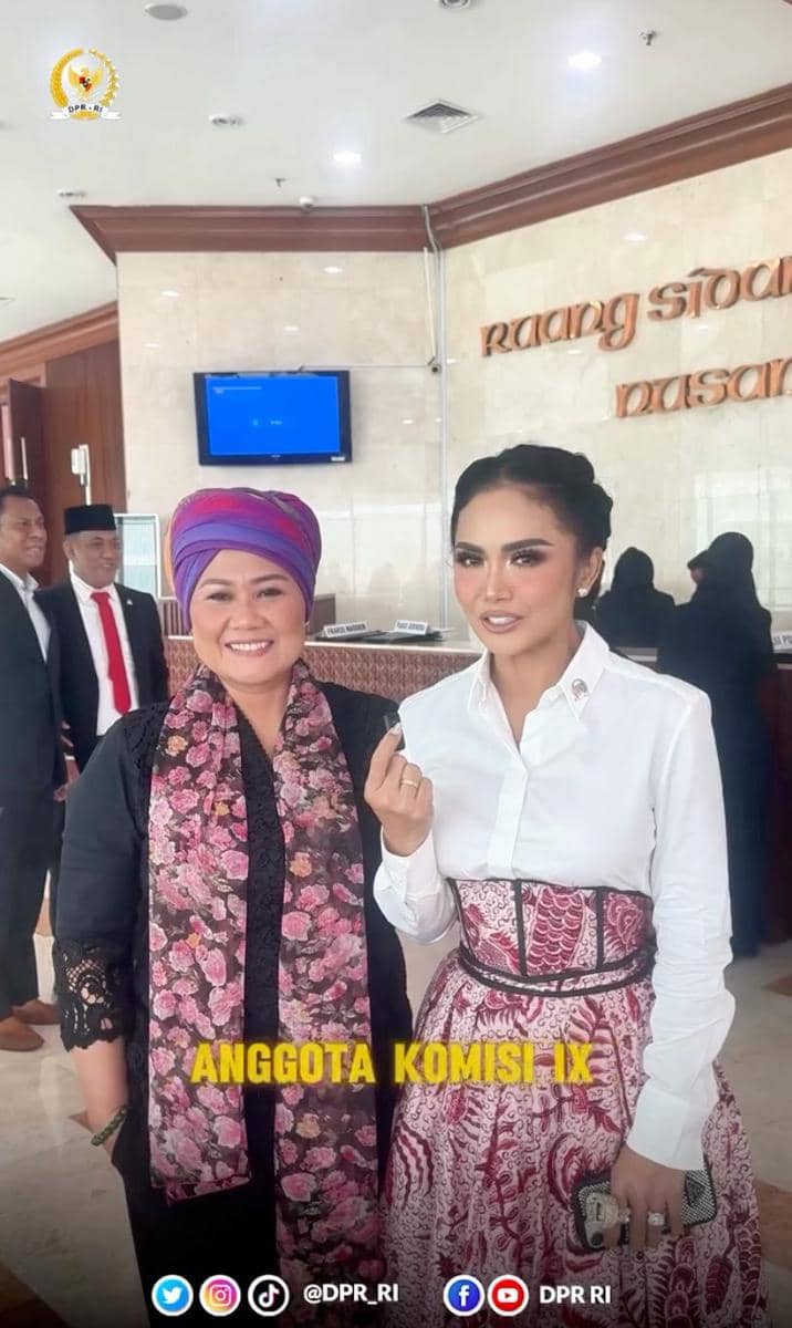 Gaya Kebaya Kris Dayantidi Hari Kartini Tahun ke Tahun