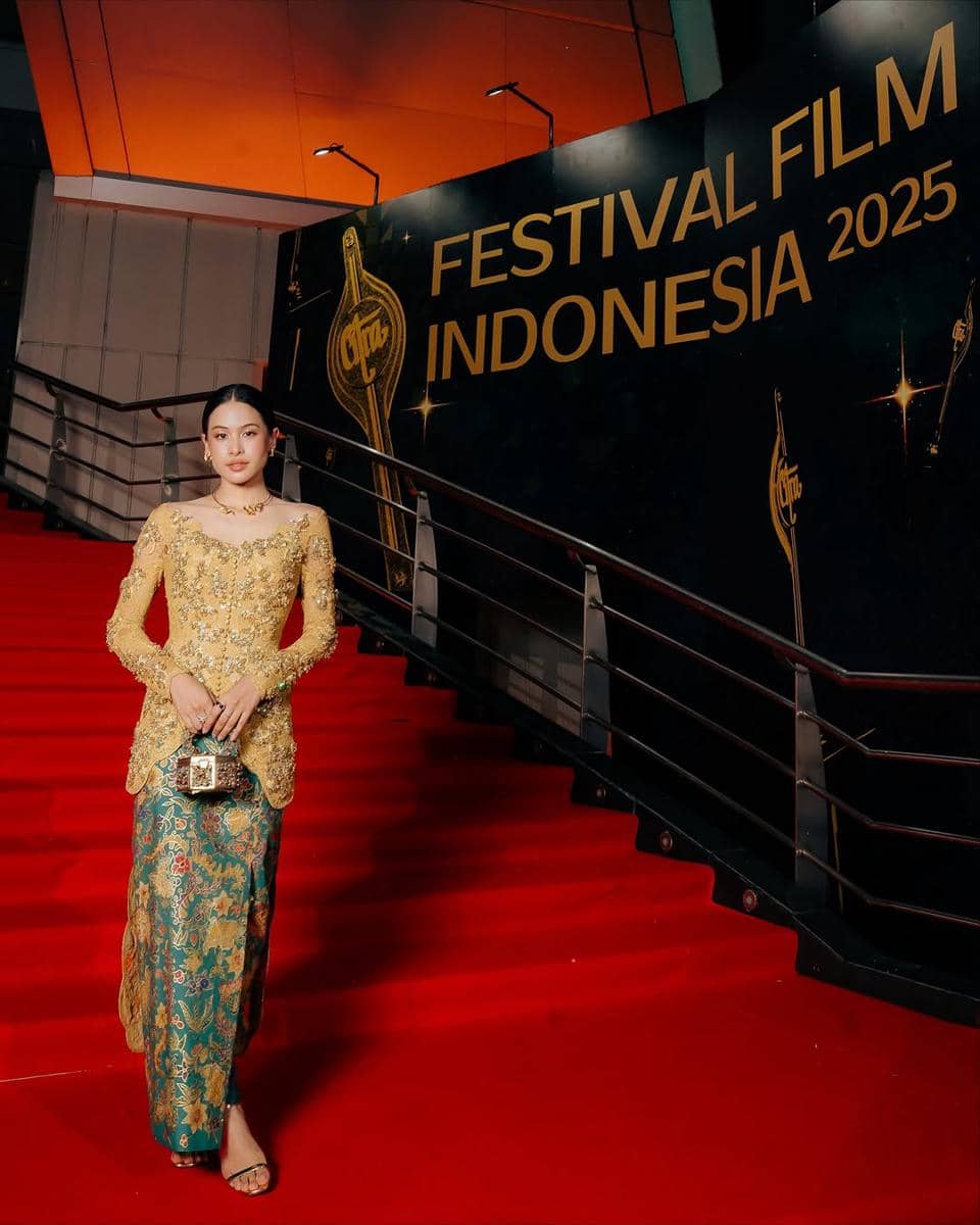 kebaya Maudy Ayunda