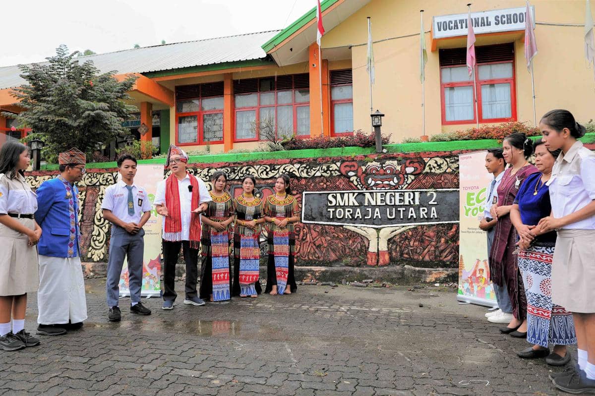 Toyota Indonesia Gali Potensi Siswa Toraja lewat Eco Youth