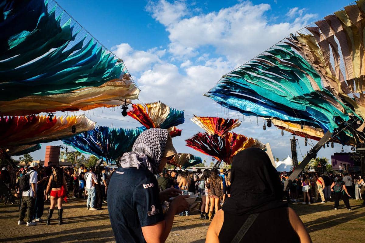 ilustrasi konser musik