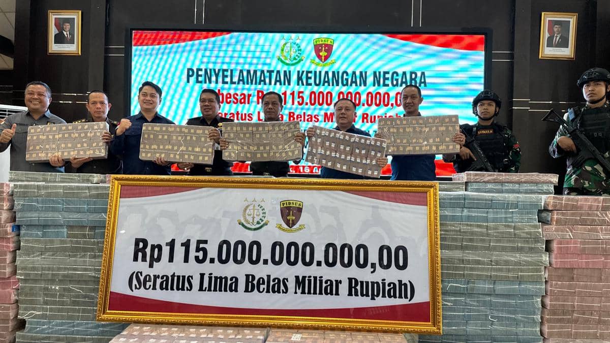 Ini Penampakan Uang Rp115 M Hasil Korupsi Tambang Bauksit di Kalbar
