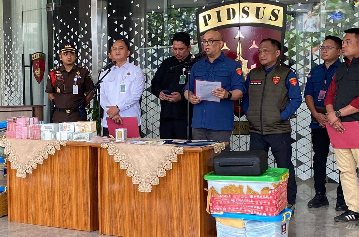 Kejagung tetapkan Ketua Ombudsman RI Hery Susanto sebagai tersangka Gratifikasi terkait LHP tambang nikel. 