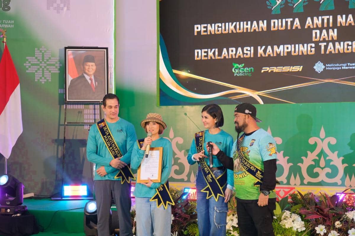 Polda Riau mengukuhkan 23 Duta Anti Narkoba (dok. Polda Riau)