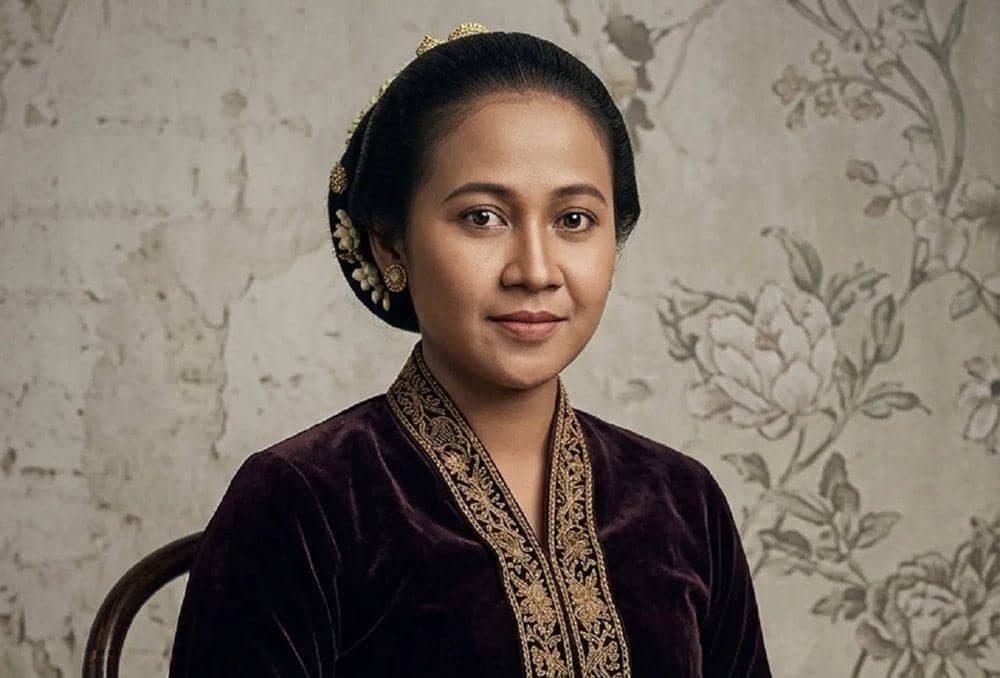 Hari Kartini Pakai Baju Apa? Ini Ide Outfit yang Bisa Kamu Coba